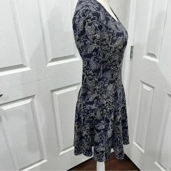 Dina be precious paisley fitted long sleeve mini dress light sweater fabric - Picture 3 of 7